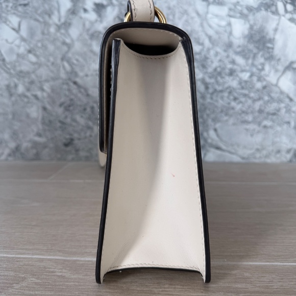 Gucci Sylvie Shoulder Bag Small - Picture 5 of 10